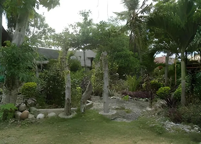 Resort Mayas Native Garden